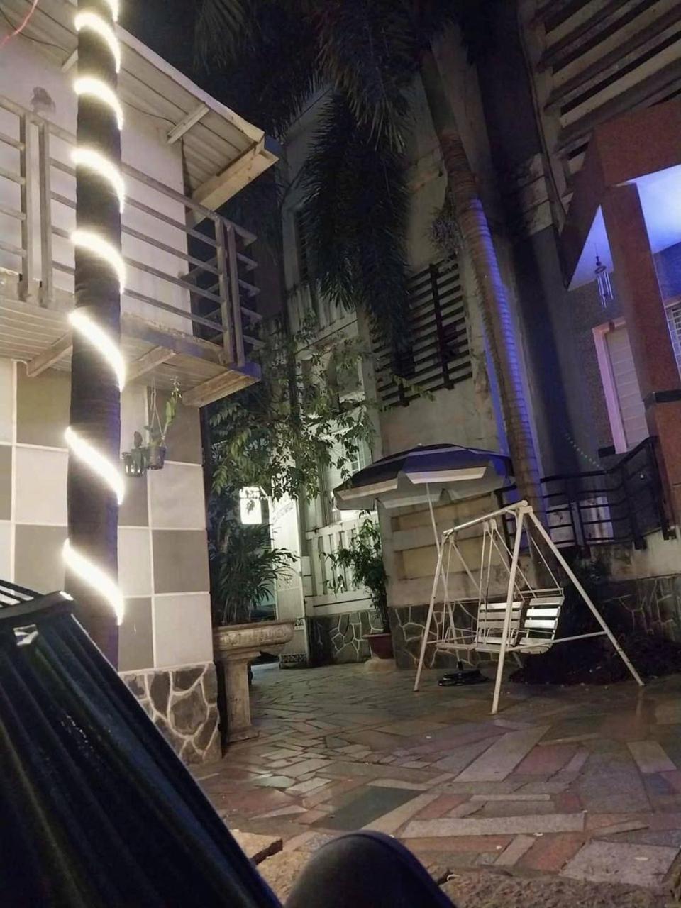 Khach San Khanh Du - Khanh Du Hotel Бьенхоа Экстерьер фото