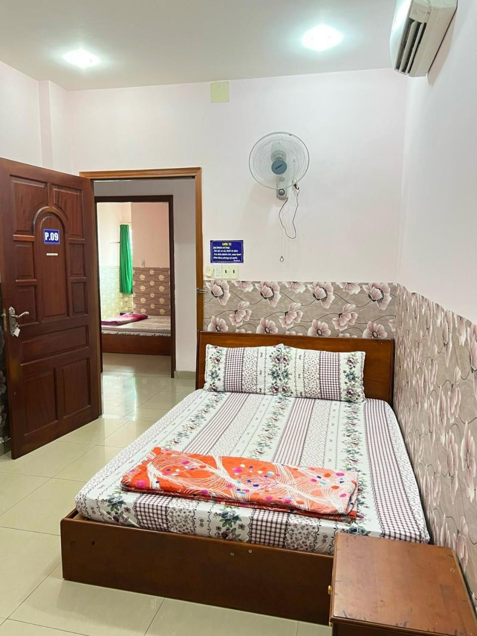 Khach San Khanh Du - Khanh Du Hotel Бьенхоа Экстерьер фото