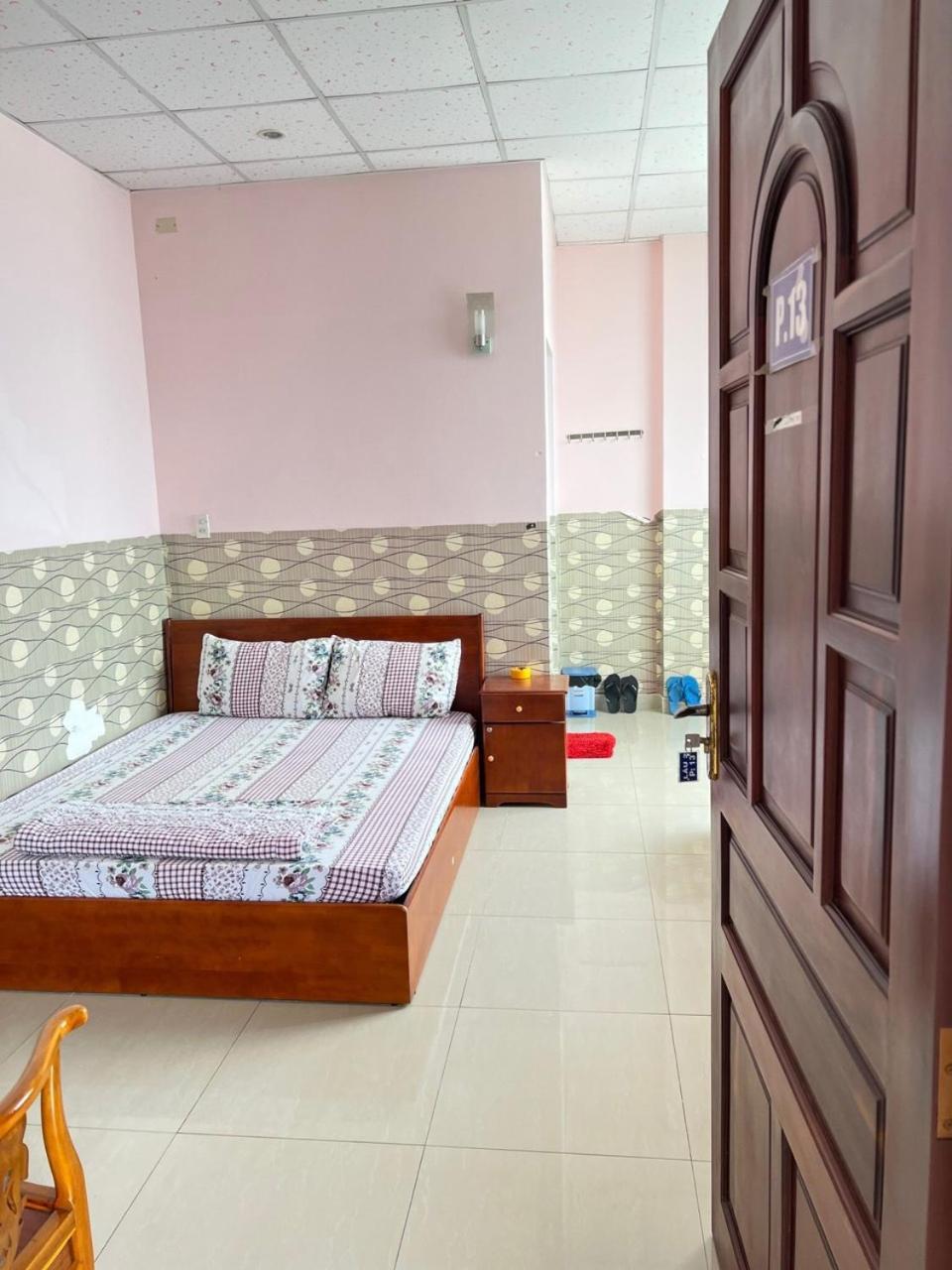 Khach San Khanh Du - Khanh Du Hotel Бьенхоа Экстерьер фото